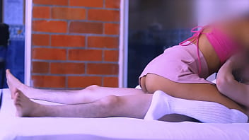 Hermanastra y el amigo de su herma