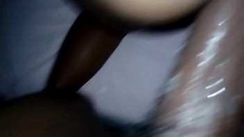 Fodendo e metemdo o dedo no cu