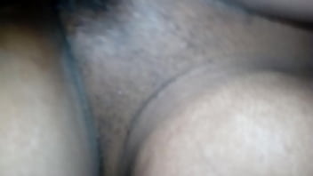Fodendo e metemdo o dedo no cu