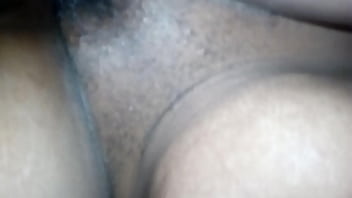 Fodendo e metemdo o dedo no cu
