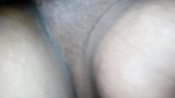Fodendo e metemdo o dedo no cu