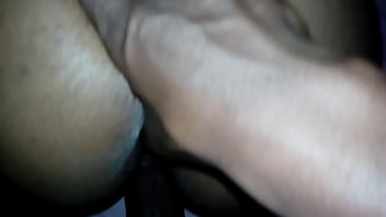 Fodendo e metemdo o dedo no cu Fodendo e metemdo o dedo no cu