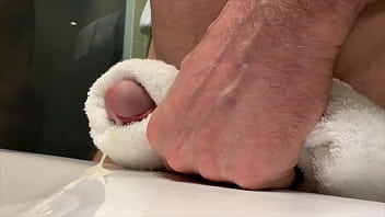 Me masturbating to orgasm 25