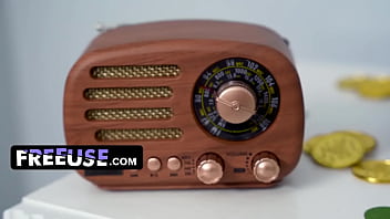 Lucky lustful leprechaun lady