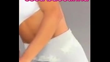 Esfregando a bucetinha