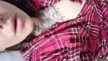 Bonjour mes amours petit réveil en douceurj aime me masturbé et vous