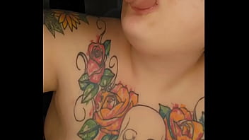 Deepthroat & dirty talk – gagging with a mouth full