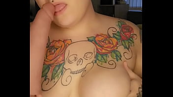 Deepthroat & dirty talk – gagging with a mouth full