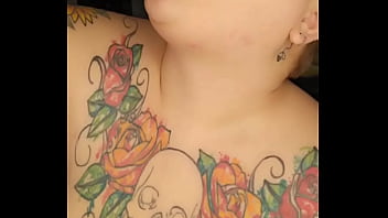 Deepthroat & dirty talk – gagging with a mouth full