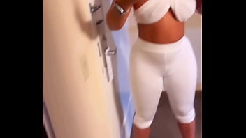 It’s goddess sunday let me see y’all in white thread post with links & rt a few