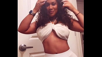 It’s goddess sunday let me see y’all in white thread post with links & rt a few