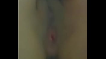 Cuando no esta su mamá aprovecha para enviarme videos