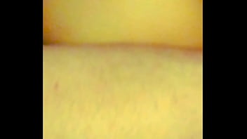 Esposa de amigo me entrega la cola