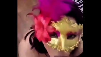 Cuando el cornudo no está soy toda una puta