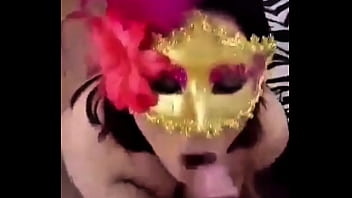 Cuando el cornudo no está soy toda una puta