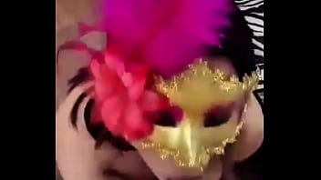 Cuando el cornudo no está soy toda una puta