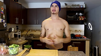 Pasta in 2 minutes and then a blowjob