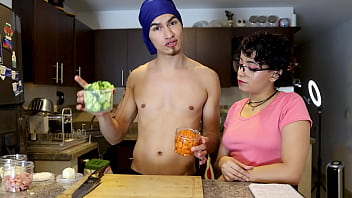 Pasta in 2 minutes and then a blowjob