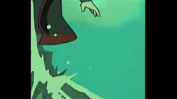 Tenten geme para membro da akatsuki ao ver sua grossura