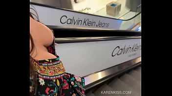 Adoro a palavra corno encho a boca pra chamar meu marido de corno e isso me deixa louquinha e quando olho para calça de