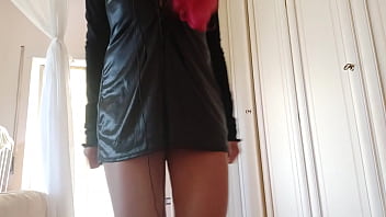 My stepmom sends an audition video to become a porn actress