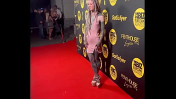 Me on the red carpet ️#redcarpet #glammoment #inkedmodel #tattoojourney #psyland25 #inkedandfierce #eyeballtatto