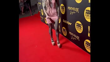 Me on the red carpet ️#redcarpet #glammoment #inkedmodel #tattoojourney #psyland25 #inkedandfierce #eyeballtatto