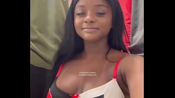 Hoje teve campeonato qual time que foi melhor nessa pelada será se saiu gol riodedoideira #cuckold #wata #chudai #c