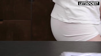 Perfect Stepsister Eden Ivy Gets Banged By Stranger At The Hostel Letsdoeit thumbnail