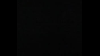 處女跟混血男生約炮,又疼又爽 處女跟混血男生約炮,又疼又爽