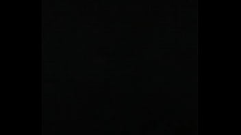 處女跟混血男生約炮,又疼又爽 處女跟混血男生約炮,又疼又爽