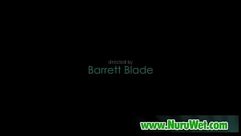 Blondie enjoys pussy fingered