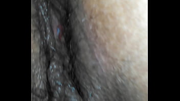 Gorda sendo dedada pelo seu macho