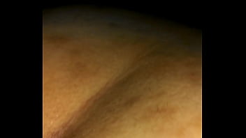 Gorda sendo dedada pelo seu macho