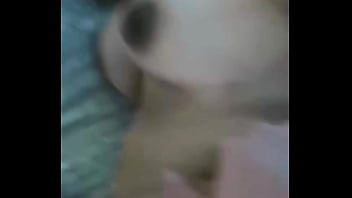 Le entra muy rico la verga a esta chica de culo apretado