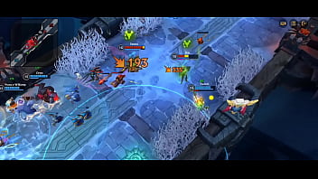 Twitch wildrift comendo geral pelas costas