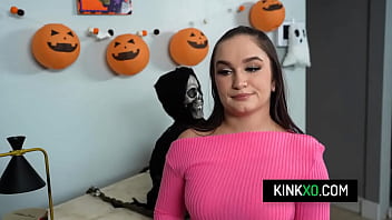 Feeding these kitties some milk sandy love bunny fae