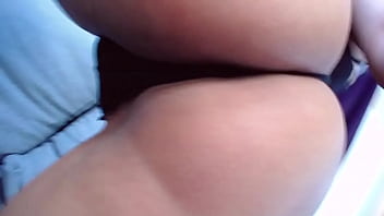 Blonde babe big booty play