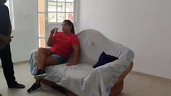 Conocí a una gordita muy puta y la invite para ganar algo de dinero extra y terminamos cogiendo muy bien y dejandole el culo lleno de semen