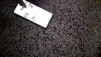 Me regala fotitos y videos yo lo disfruto