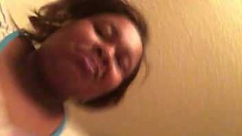 Playing with that pussy fo me