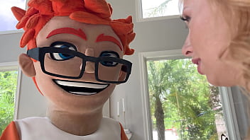 I pound hannah quinn’s trimmed pussy in doggystyle for cumshot relief