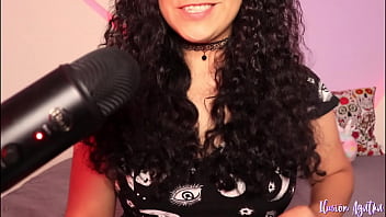 Me envían un relato super caliente ¿quieren escucharlo