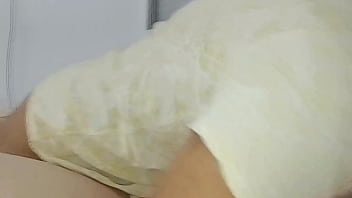 Vivi guedez with a brief sloppy blowjob from the guys to warm up before the scene