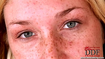 Babe enjoys herself a ruka ride