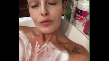 Do you prefer older woman