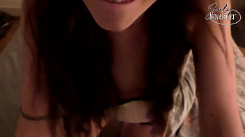 On doit vraiment partager le même lit tu as invité ta meilleure amie en