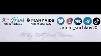 The an older guy comes to a one to show how to have a good gay sex