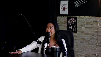 Começou no amador tem o suporte para as amigas e achava que era hétero mas paulistinha sheer red