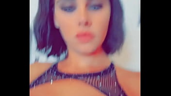 Mehr vor der cam oder auf meinem ich bib grad ins 2 outfit rein und die show geht bis 17 30 uhr und dann wide Mehr vor der cam oder auf meinem ich bib grad ins 2 outfit rein und die show geht bis 17 30 uhr und dann wide